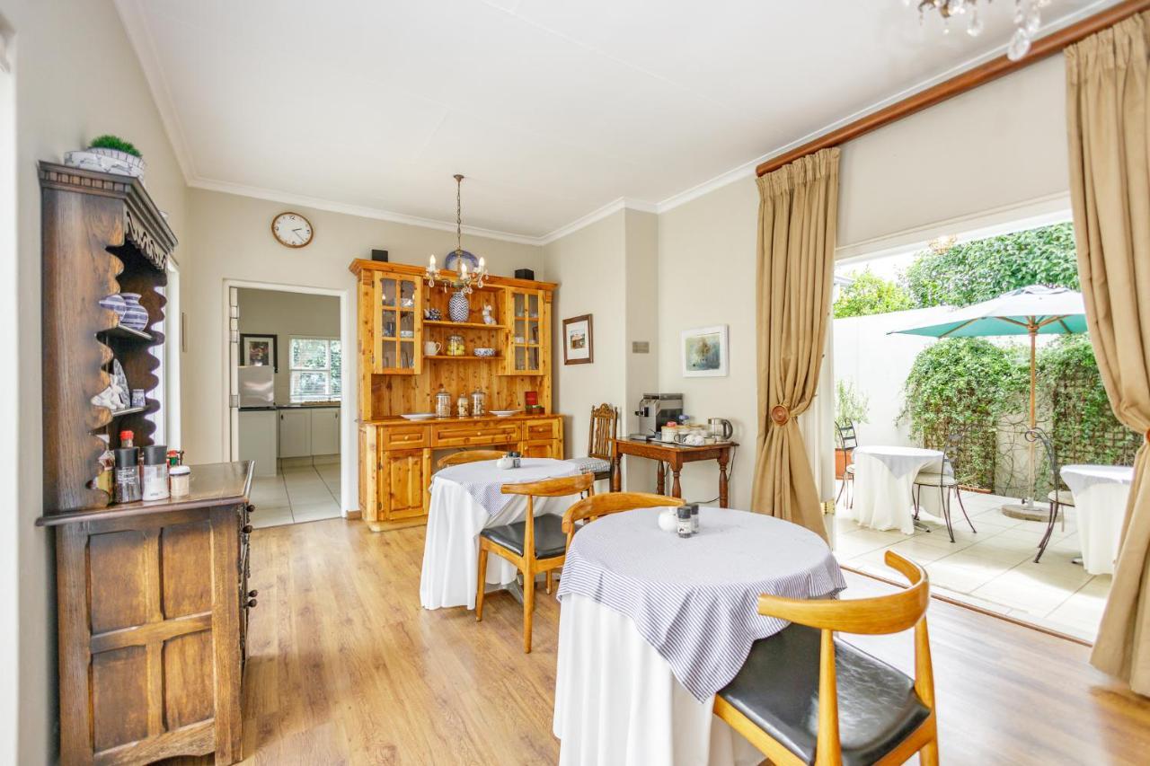 ホテル The Ashford ヨハネスブルグ エクステリア 写真