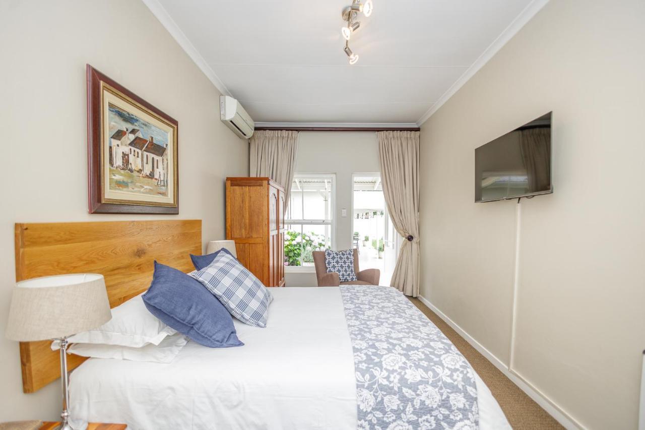 ホテル The Ashford ヨハネスブルグ エクステリア 写真