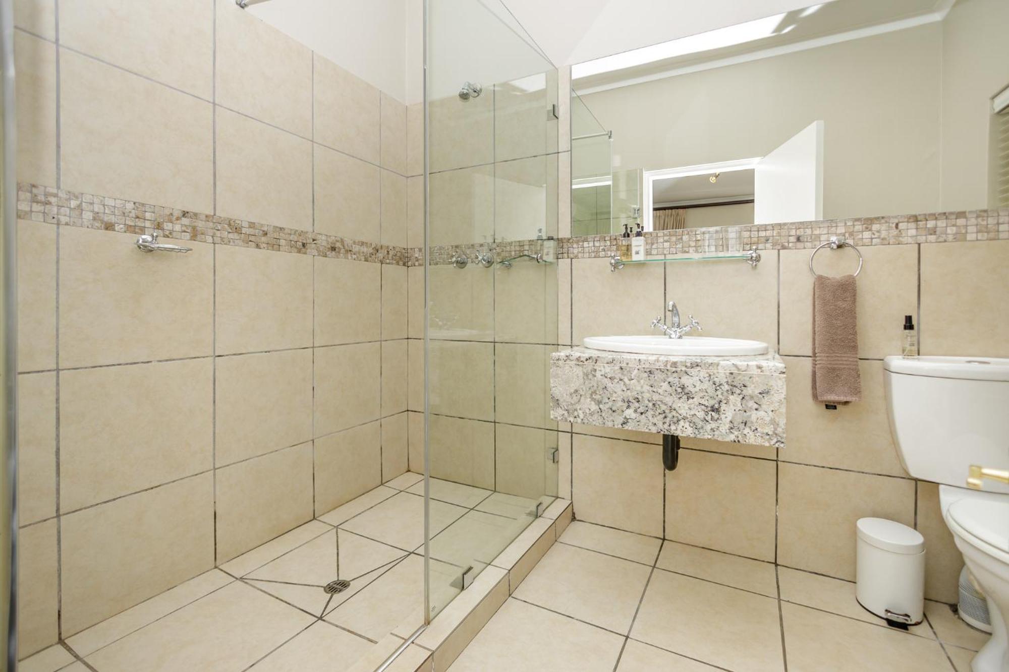 ホテル The Ashford ヨハネスブルグ 部屋 写真